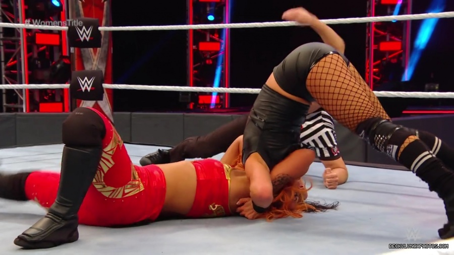 pfa-wwe_wrestlemania36_p1_720p_mkv7301.jpg