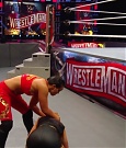 pfa-wwe_wrestlemania36_p1_720p_mkv6837.jpg