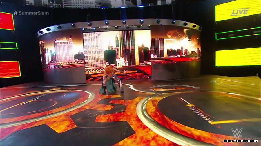 WWE_SummerSlam_2018_PPV_720p_WEB_h264-HEEL_mp47429.jpg