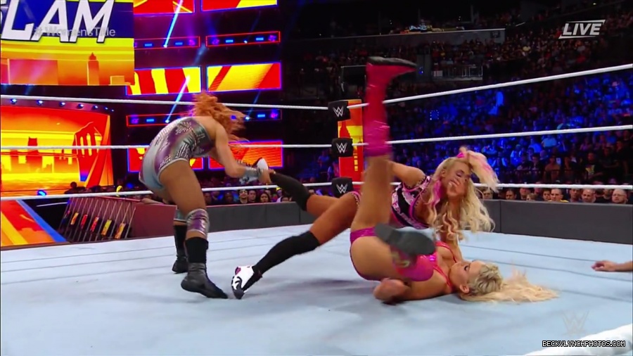 WWE_SummerSlam_2018_PPV_720p_WEB_h264-HEEL_mp47699.jpg