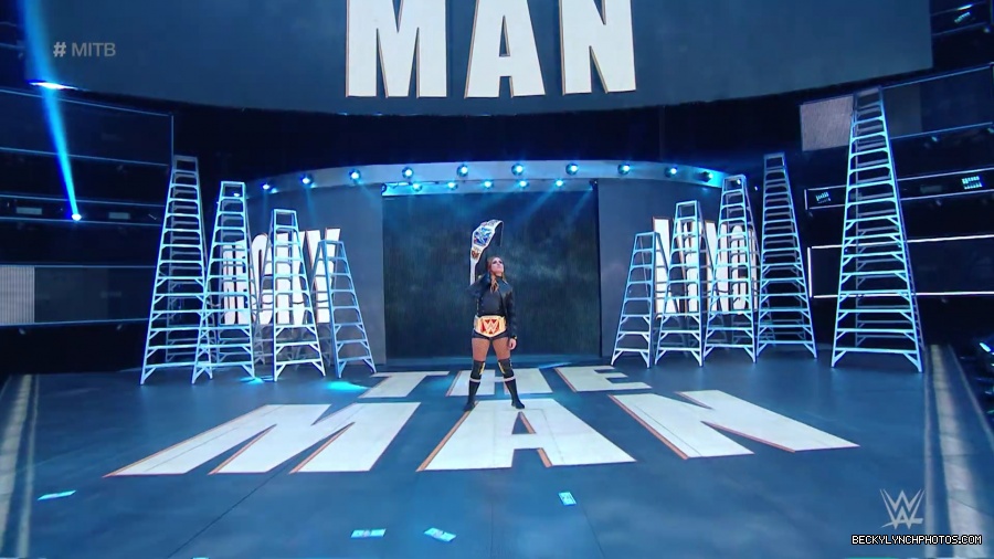 MITB_19_mp43414.jpg