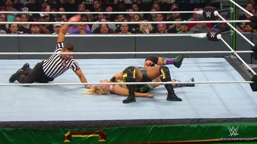 MITB_19_mp44047.jpg