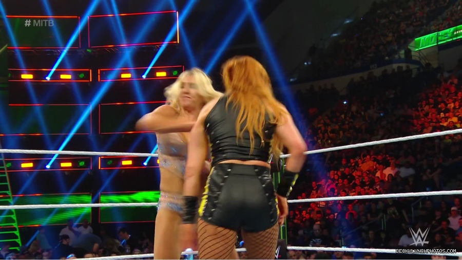 MITB_19_mp44464.jpg