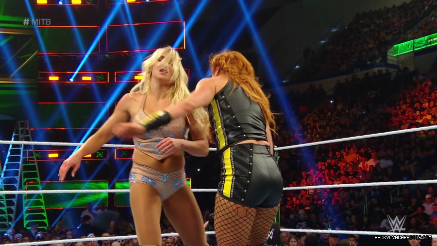 MITB_19_mp44465.jpg