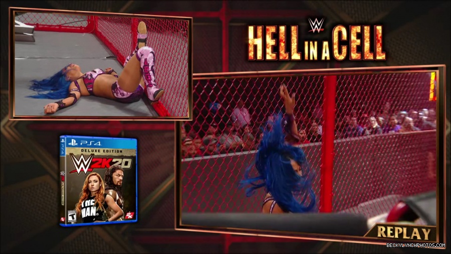 Hell_in_a_Cell_19_mp40915.jpg