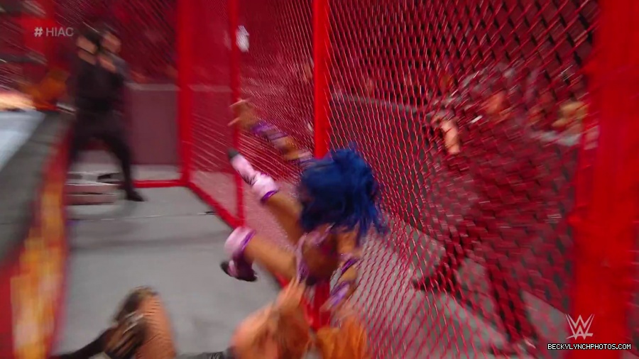 Hell_in_a_Cell_19_mp40949.jpg