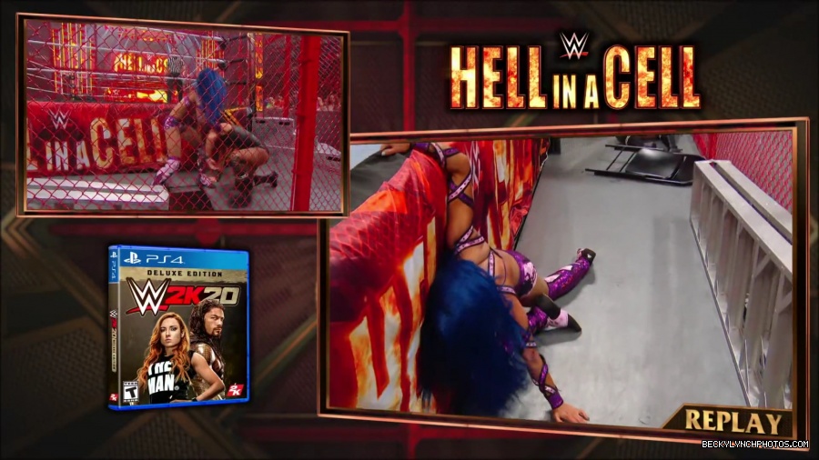 Hell_in_a_Cell_19_mp41480.jpg