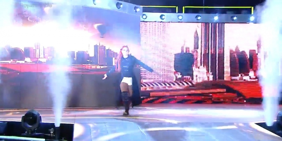 Becky20170129_Still030.jpg