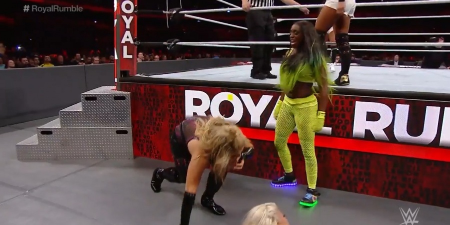 Becky20170129_Still290.jpg