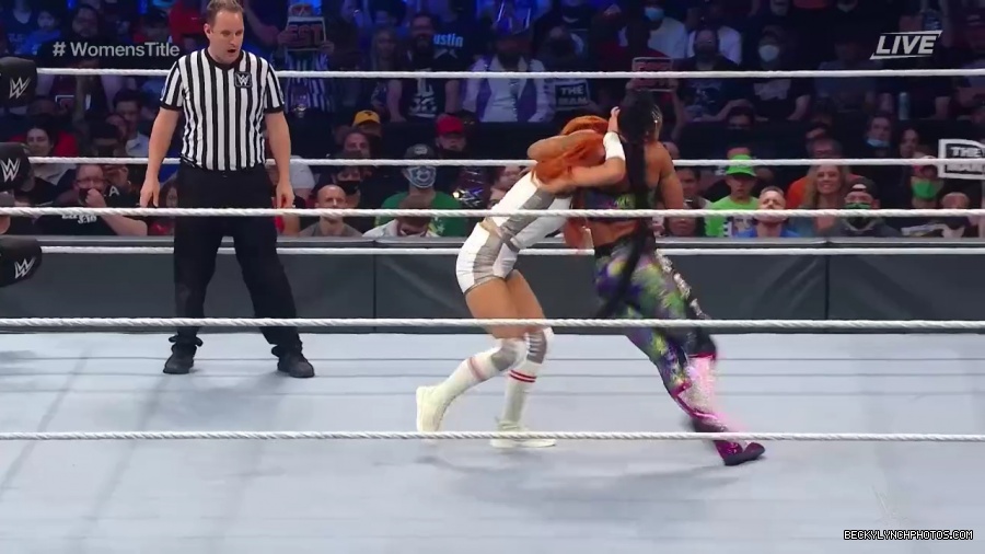 Bianca_and_Sasha_ER_mp43906.jpg