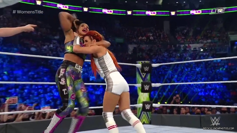Bianca_and_Sasha_ER_mp43917.jpg
