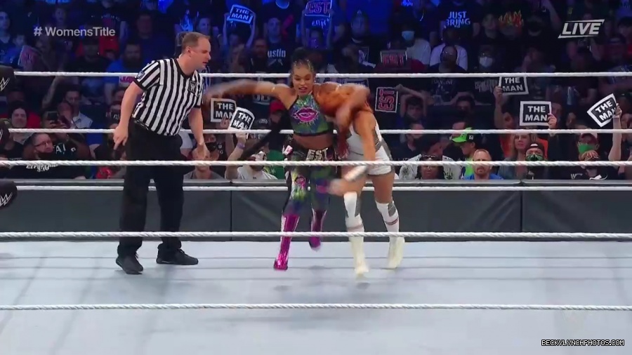 Bianca_and_Sasha_ER_mp43919.jpg