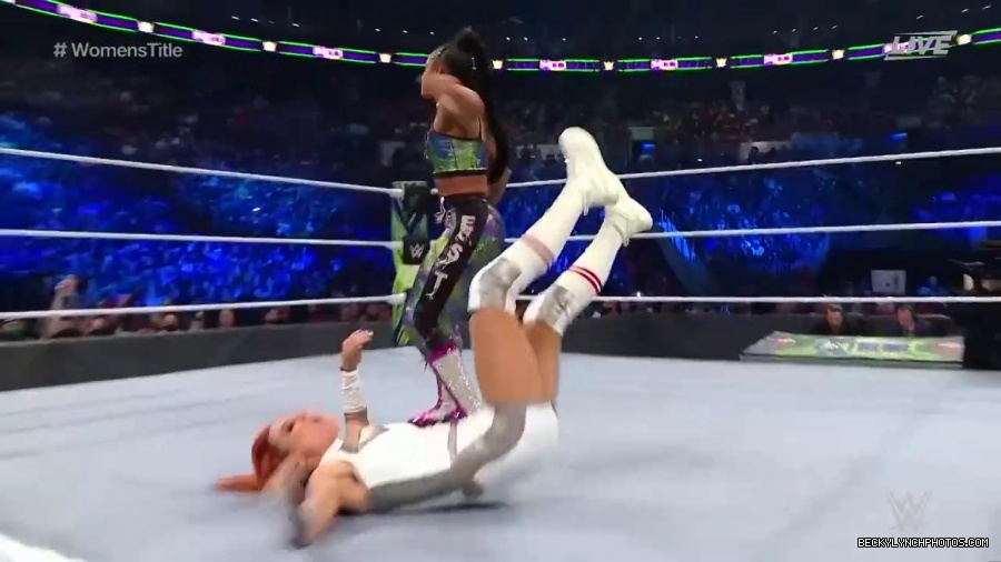 Bianca_and_Sasha_ER_mp43921.jpg