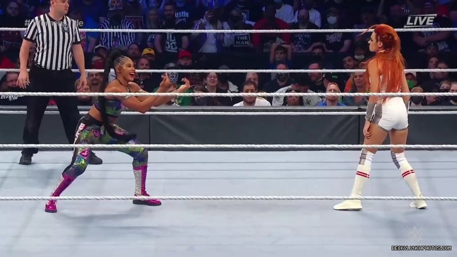 Bianca_and_Sasha_ER_mp43930.jpg