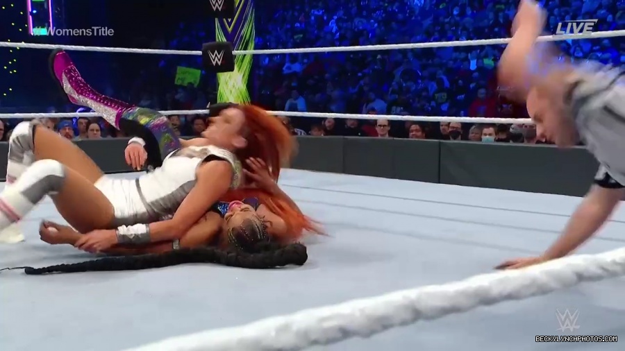 Bianca_and_Sasha_ER_mp44251.jpg