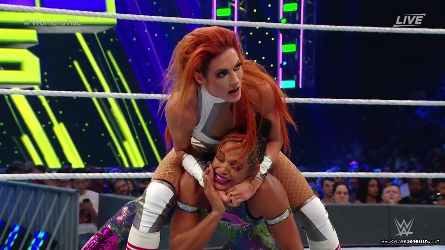 Bianca_and_Sasha_ER_mp44283.jpg