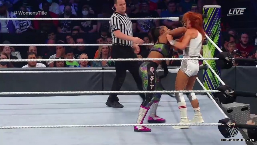 Bianca_and_Sasha_ER_mp44811.jpg