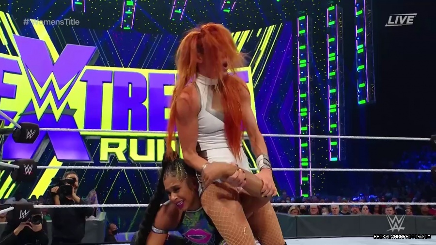 Bianca_and_Sasha_ER_mp44847.jpg