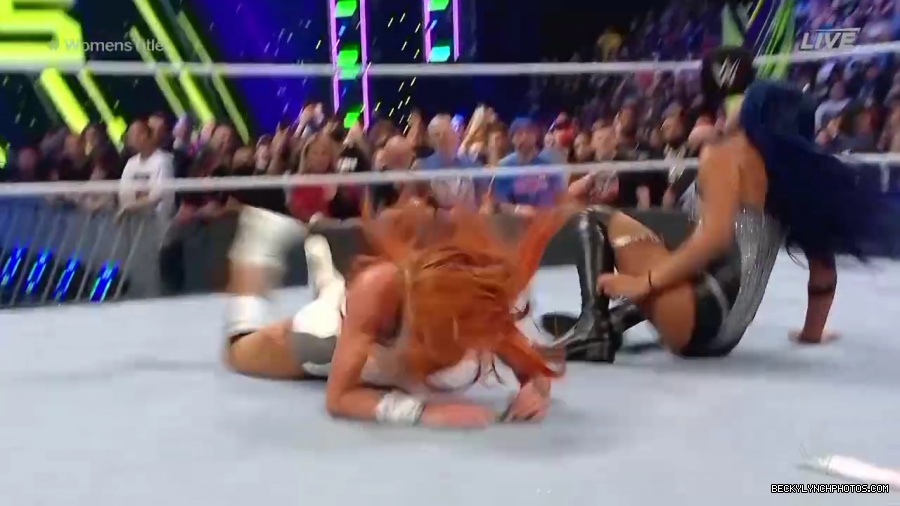 Bianca_and_Sasha_ER_mp44935.jpg