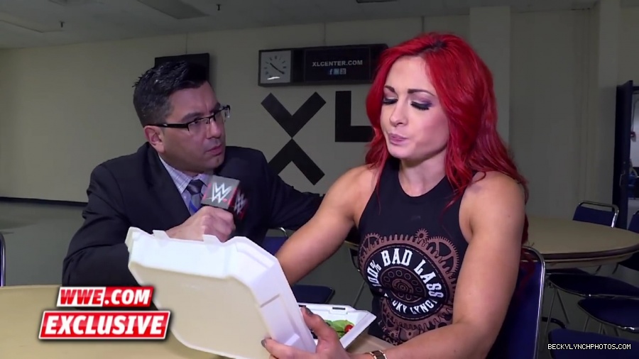 Becky_Lynch_refuses_to_let_Emma_ruin_her_meal__Raw_Fallout2C_April_252C_2016_mp42017.jpg