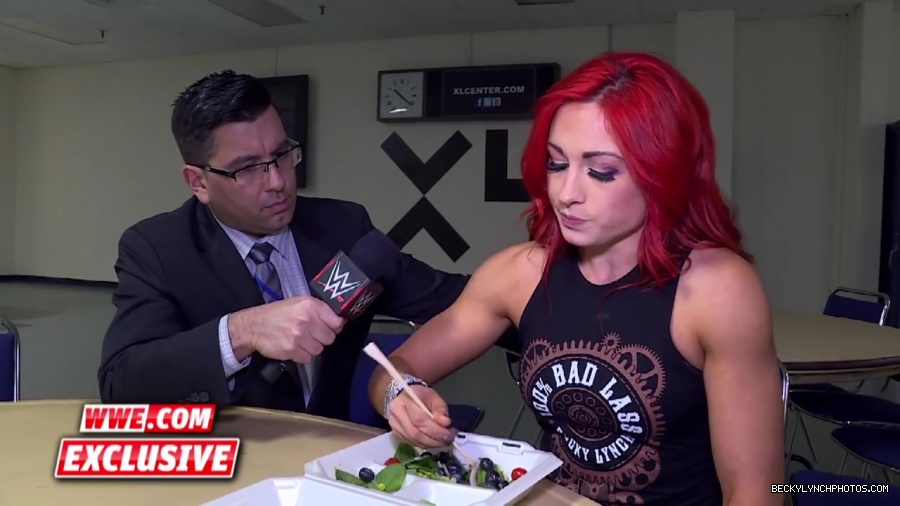 Becky_Lynch_refuses_to_let_Emma_ruin_her_meal__Raw_Fallout2C_April_252C_2016_mp42067.jpg