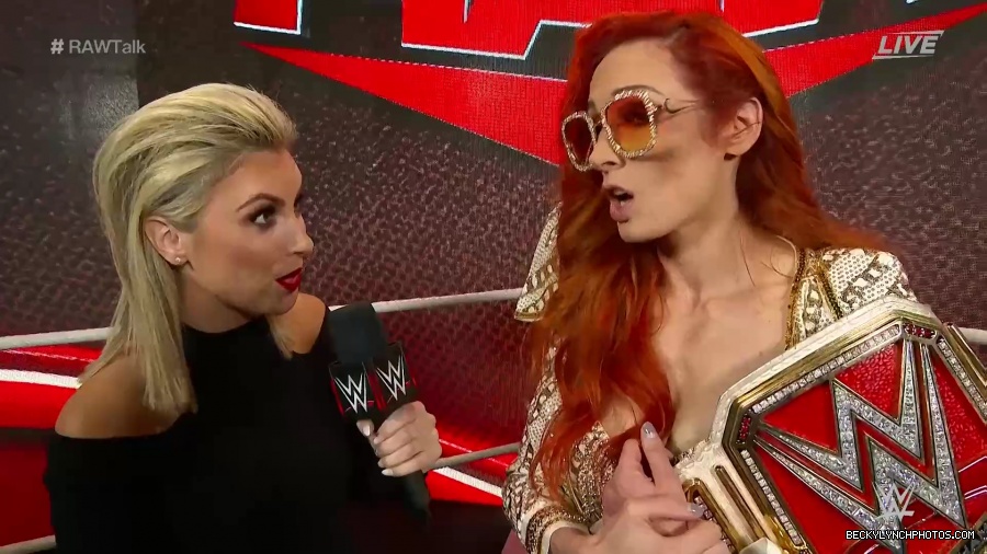 WWE_Raw_Talk_2021_11_01_1080p_WEB_h264-HEEL_mp40722.jpg