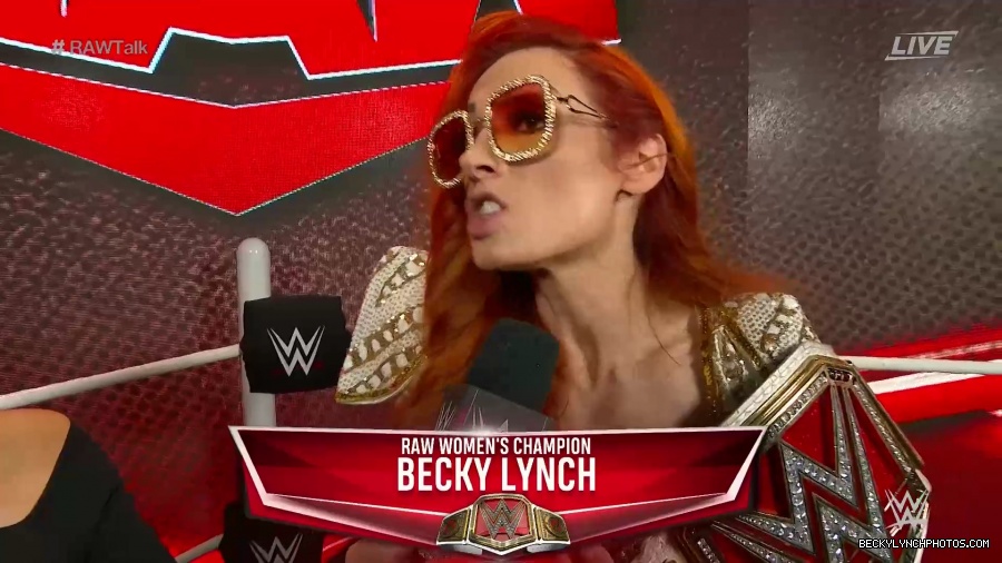 WWE_Raw_Talk_2021_11_01_1080p_WEB_h264-HEEL_mp40732.jpg