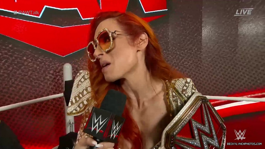 WWE_Raw_Talk_2021_11_01_1080p_WEB_h264-HEEL_mp40750.jpg
