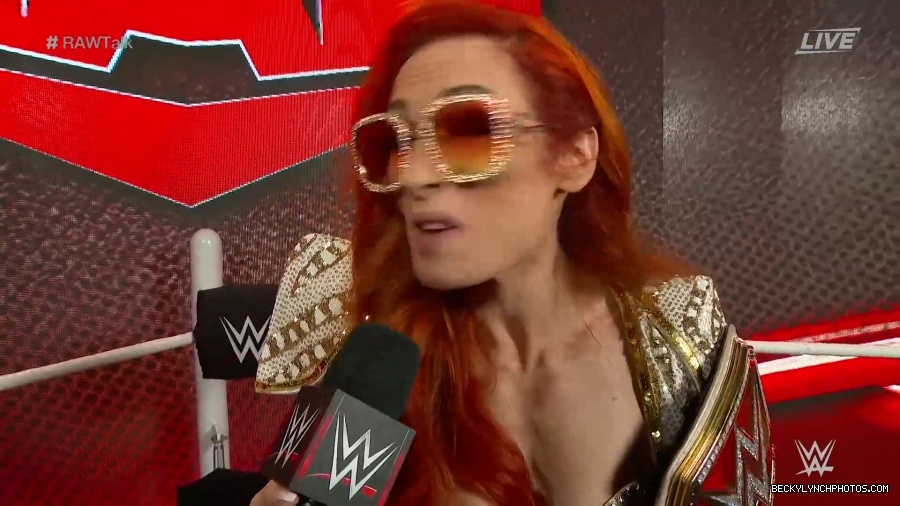 WWE_Raw_Talk_2021_11_01_1080p_WEB_h264-HEEL_mp40753.jpg