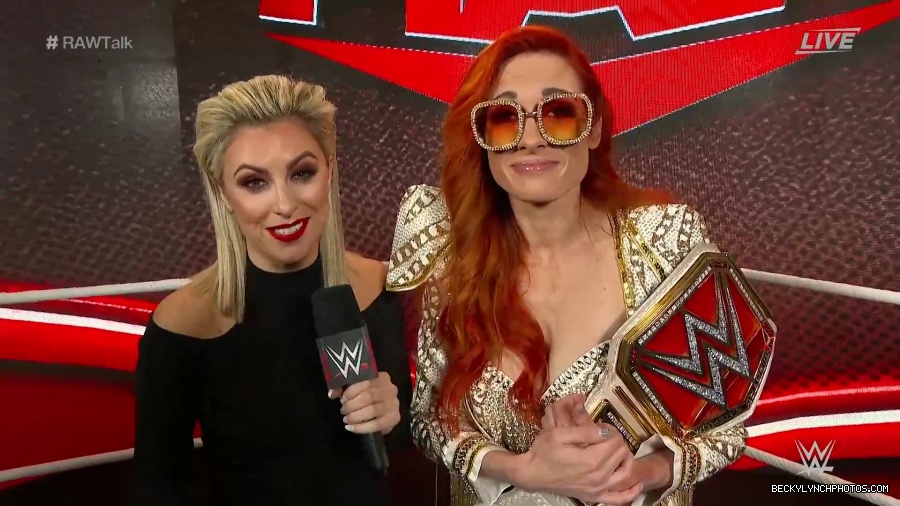 WWE_Raw_Talk_2021_11_01_1080p_WEB_h264-HEEL_mp40765.jpg