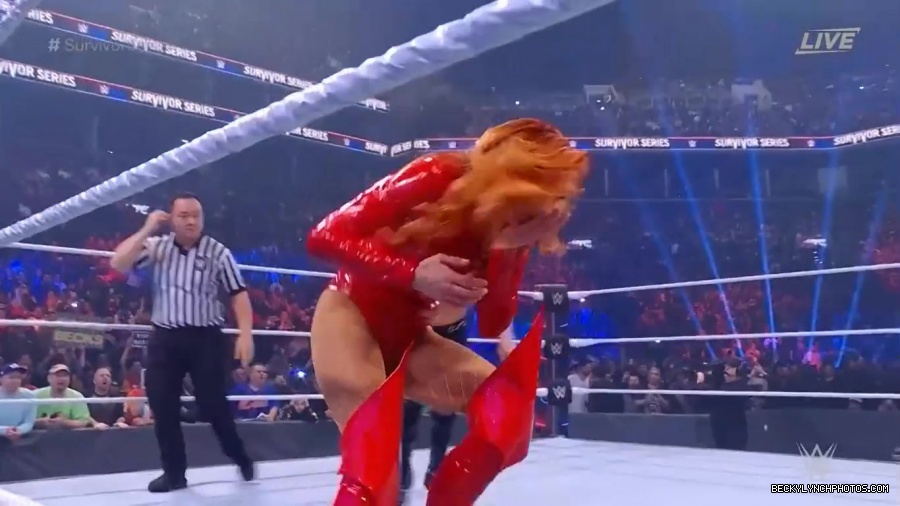 SURVIVOR_SERIES_2021_NOV__212C_2021_-_Becky_vs_Charlotte_0420.jpg
