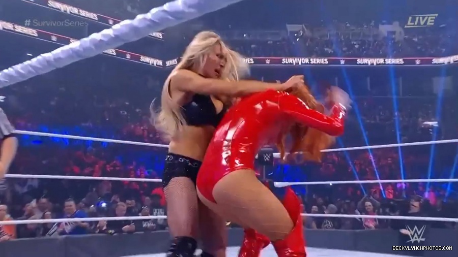 SURVIVOR_SERIES_2021_NOV__212C_2021_-_Becky_vs_Charlotte_0422.jpg