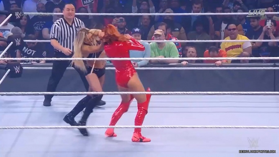 SURVIVOR_SERIES_2021_NOV__212C_2021_-_Becky_vs_Charlotte_0425.jpg