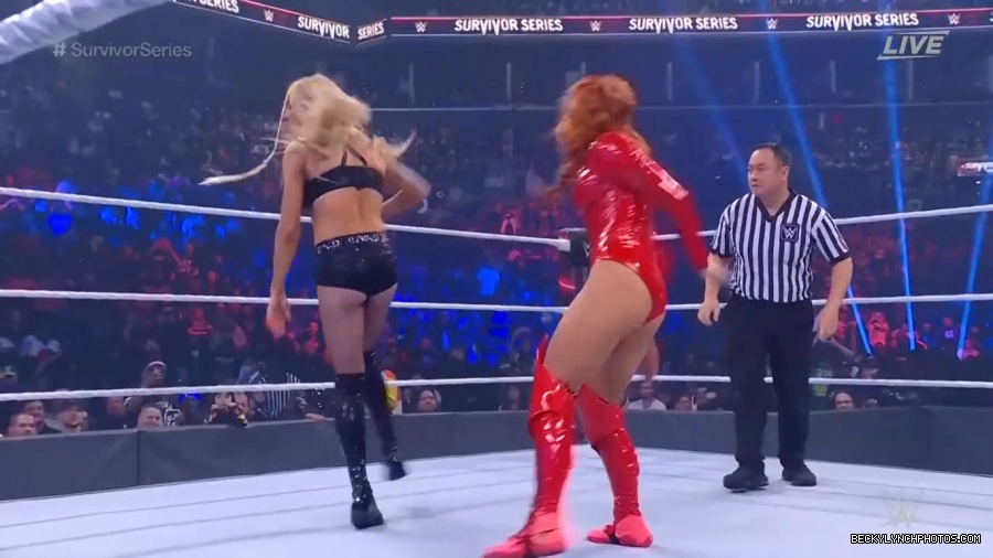 SURVIVOR_SERIES_2021_NOV__212C_2021_-_Becky_vs_Charlotte_0438.jpg