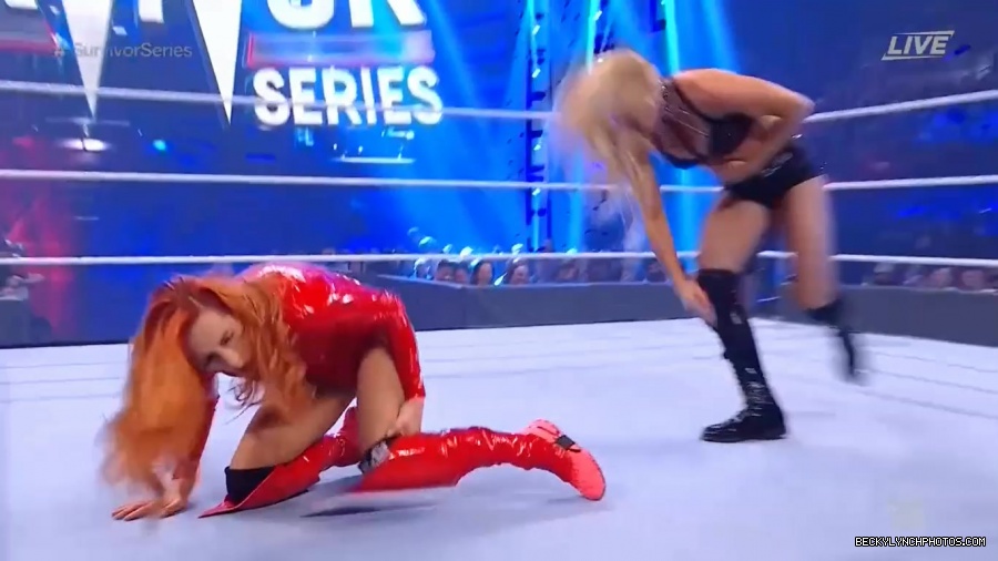 SURVIVOR_SERIES_2021_NOV__212C_2021_-_Becky_vs_Charlotte_0472.jpg