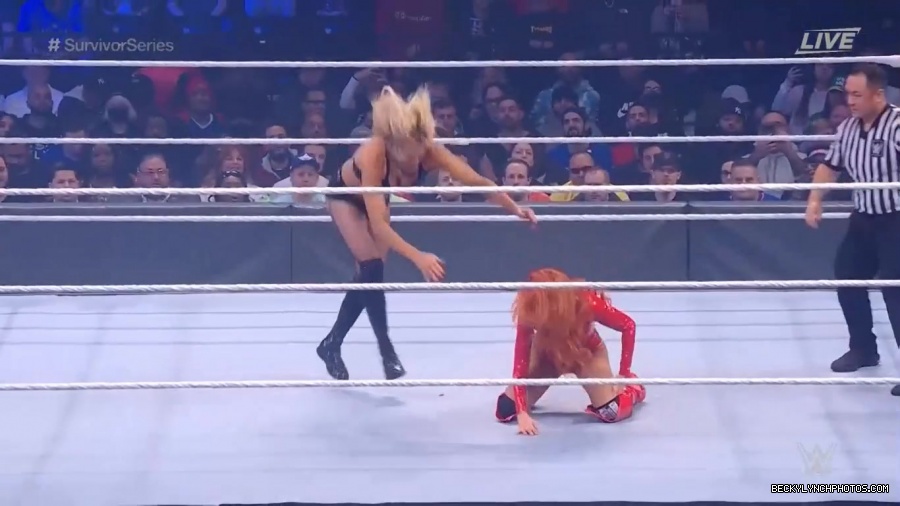 SURVIVOR_SERIES_2021_NOV__212C_2021_-_Becky_vs_Charlotte_0475.jpg