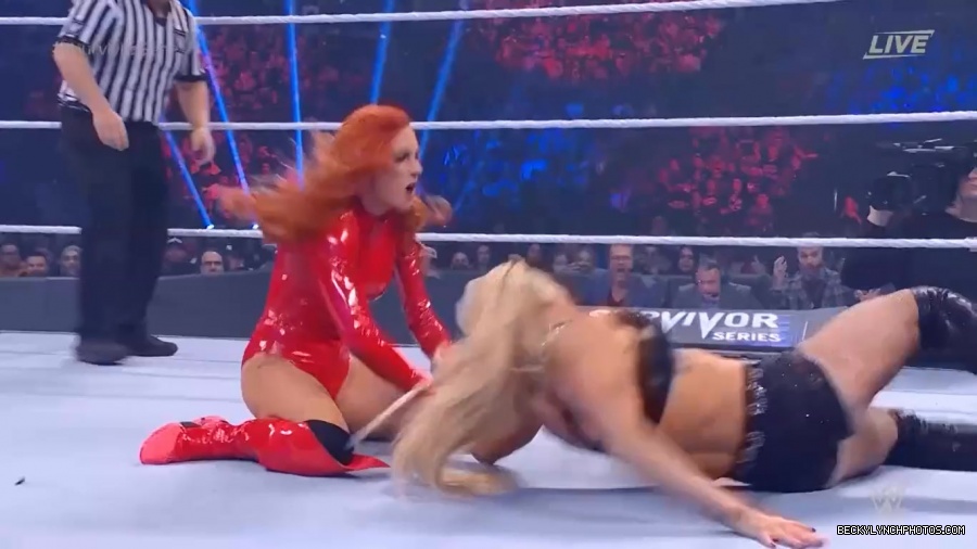 SURVIVOR_SERIES_2021_NOV__212C_2021_-_Becky_vs_Charlotte_0477.jpg