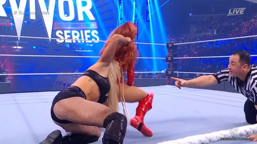 SURVIVOR_SERIES_2021_NOV__212C_2021_-_Becky_vs_Charlotte_0489.jpg