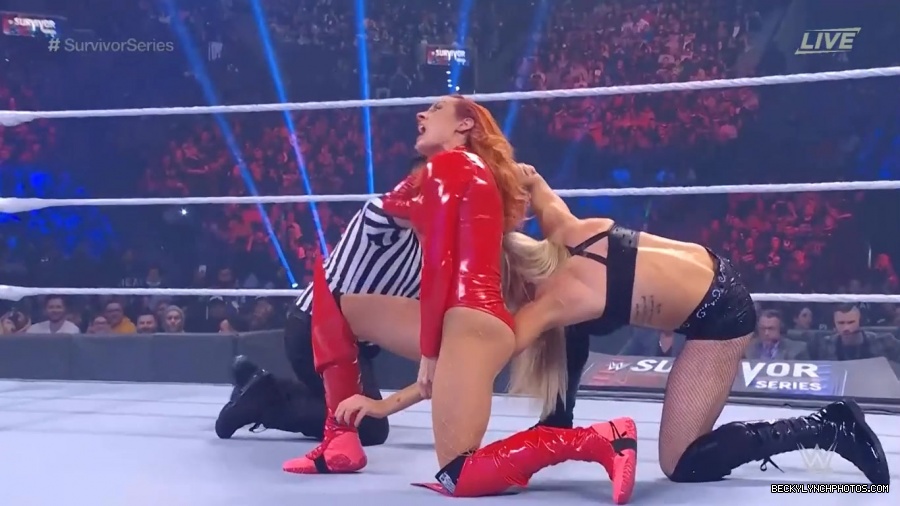 SURVIVOR_SERIES_2021_NOV__212C_2021_-_Becky_vs_Charlotte_0492.jpg