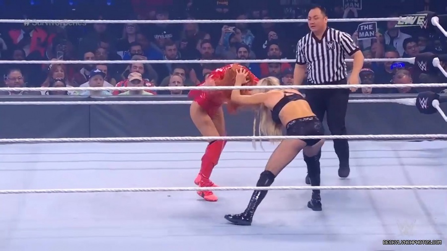 SURVIVOR_SERIES_2021_NOV__212C_2021_-_Becky_vs_Charlotte_0499.jpg
