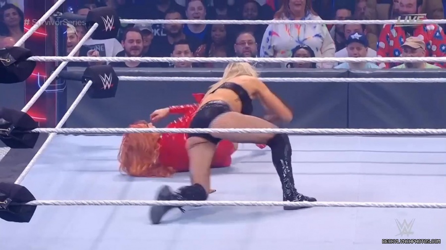 SURVIVOR_SERIES_2021_NOV__212C_2021_-_Becky_vs_Charlotte_0529.jpg