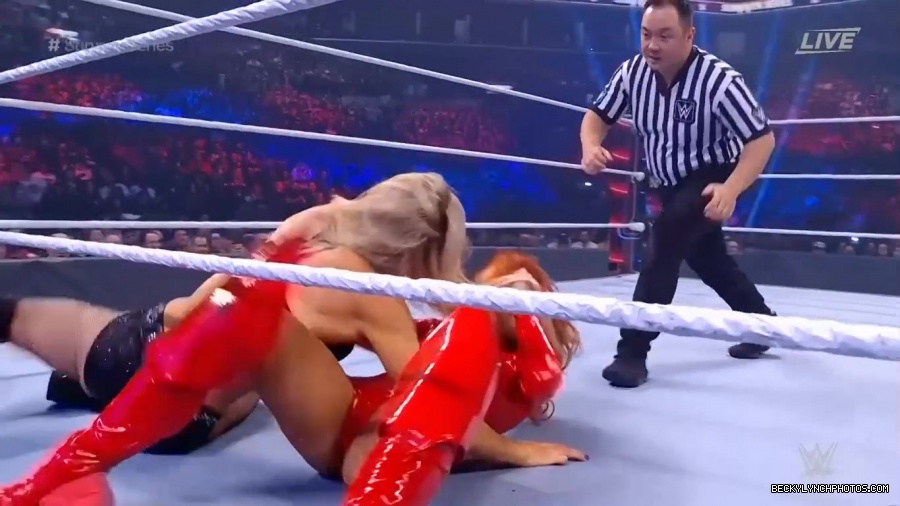 SURVIVOR_SERIES_2021_NOV__212C_2021_-_Becky_vs_Charlotte_0539.jpg