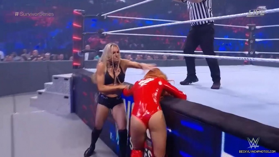 SURVIVOR_SERIES_2021_NOV__212C_2021_-_Becky_vs_Charlotte_0552.jpg