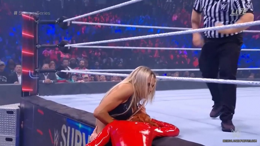 SURVIVOR_SERIES_2021_NOV__212C_2021_-_Becky_vs_Charlotte_0561.jpg