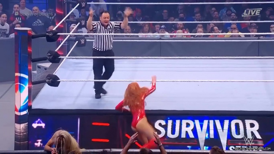 SURVIVOR_SERIES_2021_NOV__212C_2021_-_Becky_vs_Charlotte_0590.jpg