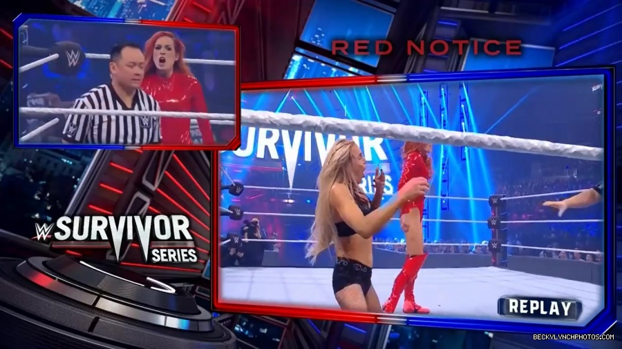 SURVIVOR_SERIES_2021_NOV__212C_2021_-_Becky_vs_Charlotte_0616.jpg
