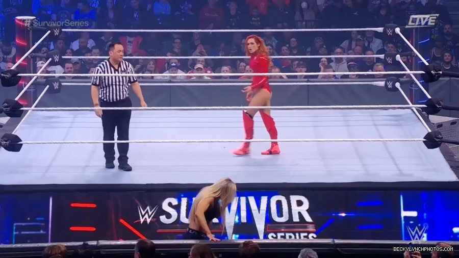 SURVIVOR_SERIES_2021_NOV__212C_2021_-_Becky_vs_Charlotte_0629.jpg