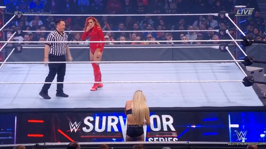 SURVIVOR_SERIES_2021_NOV__212C_2021_-_Becky_vs_Charlotte_0633.jpg