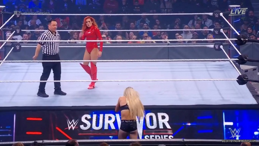 SURVIVOR_SERIES_2021_NOV__212C_2021_-_Becky_vs_Charlotte_0634.jpg