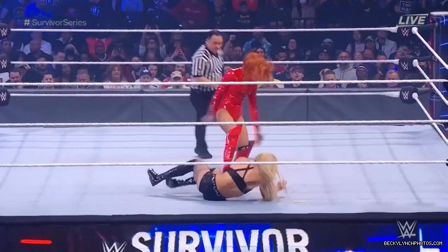 SURVIVOR_SERIES_2021_NOV__212C_2021_-_Becky_vs_Charlotte_0642.jpg